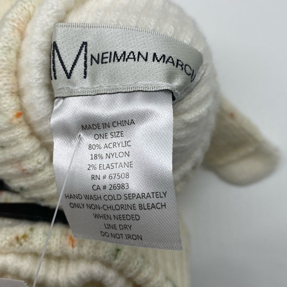 NWT Neiman Marcus Knit Gloves in Cream with colored specs - Picture 4 of 7